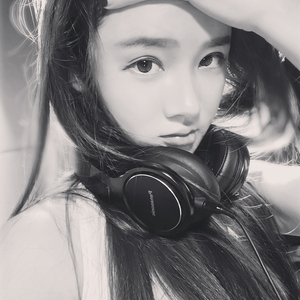 张雨欣全球裸体视频
